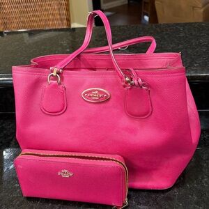 Coach Pink Crossgrain Leather Tote + Matching Zip Wallet Set